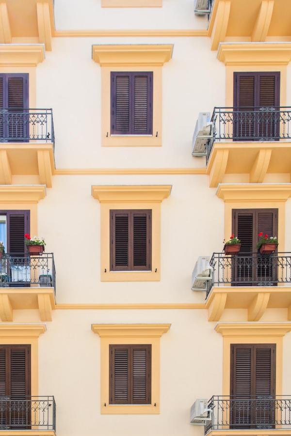 Anna'S Luxury Apartment パレルモ エクステリア 写真